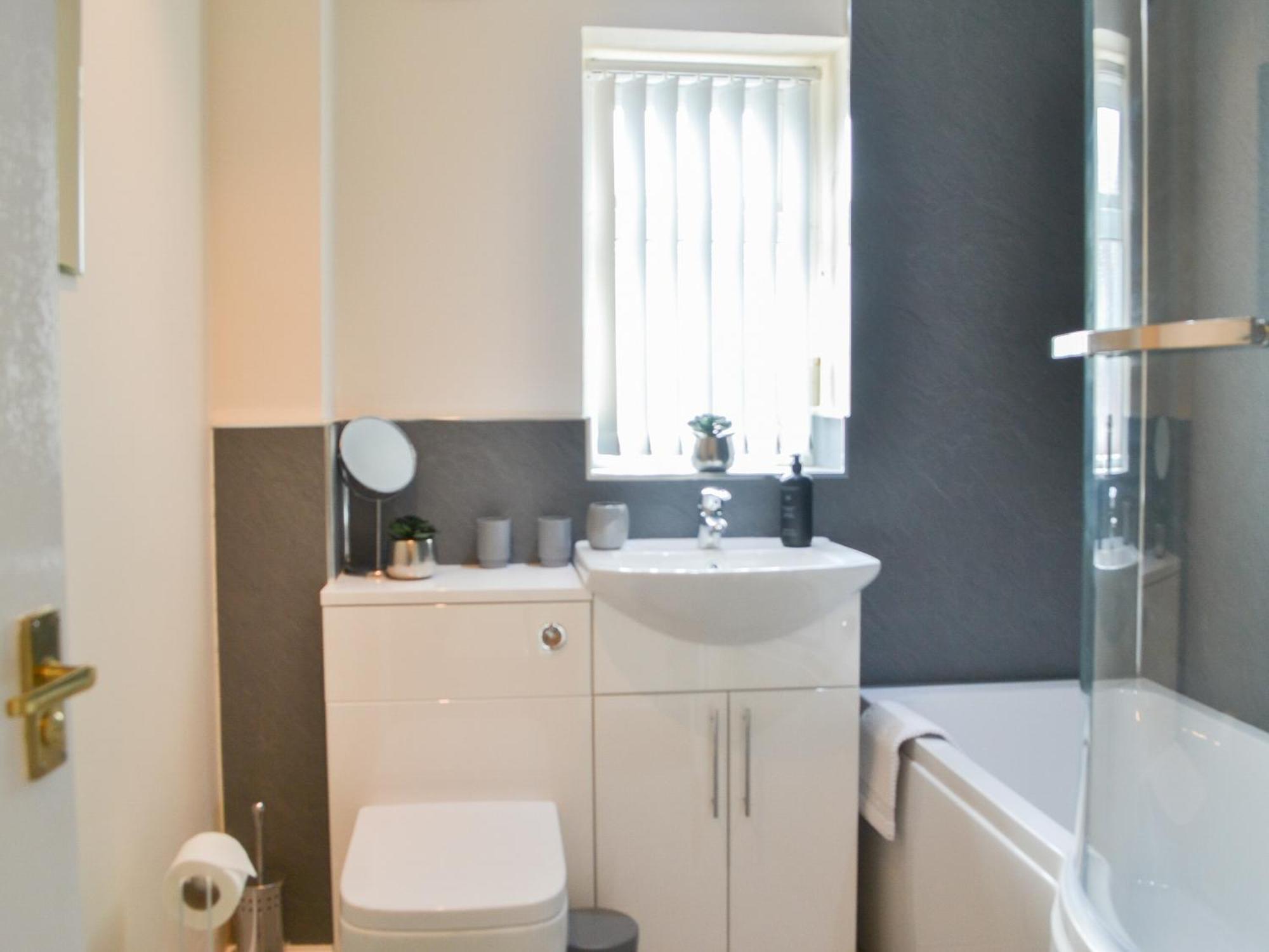 Filey Central Two - Uk42903 Bagian luar foto